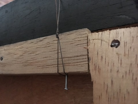 Schlaufenknoten an Nagel